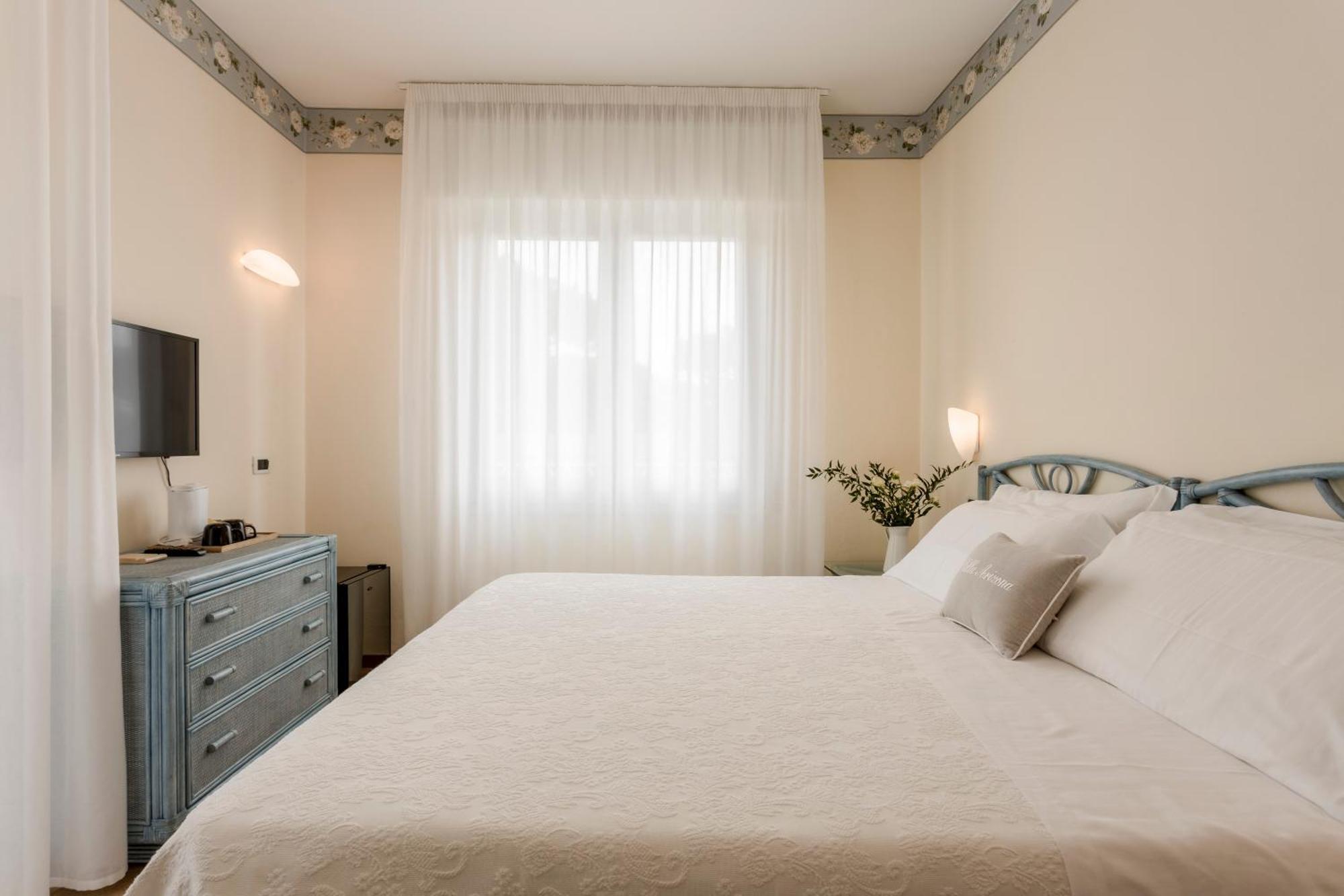 Villa Arizona Milano Marittima Exterior foto